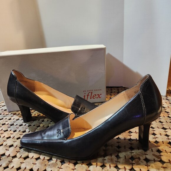 Anne Klein AK Fletcher Iflex Black Leather Slip On Pants Shoes sz 10 - Picture 1 of 10